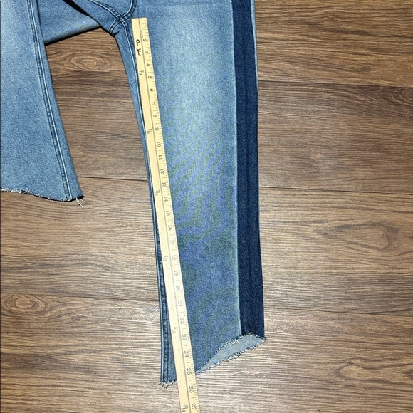 Unpublished Heather Two Tone High Waist Mom Jeans NWT Size 26 Light & Dark Denim - Picture 8 of 9